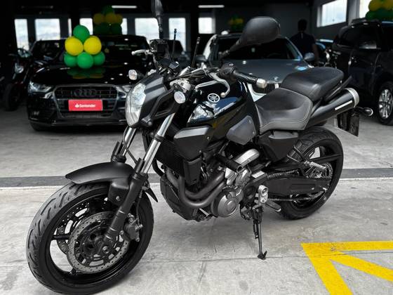 YAMAHA MT-03 YAMAHA MT-03